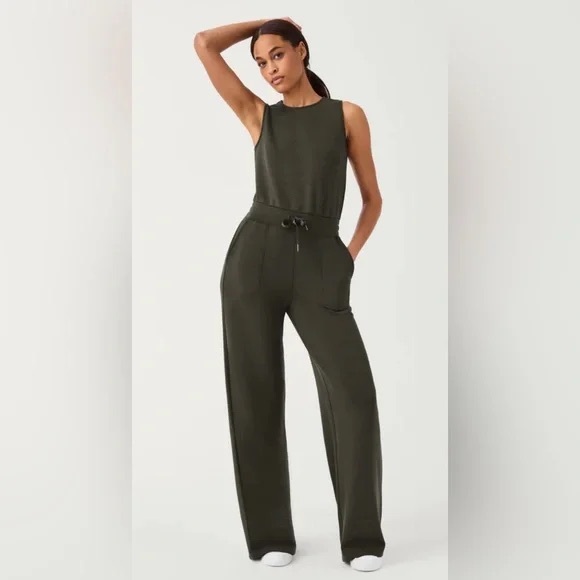 SPANX Airessentials Sleeveless Jumpsuit - Picture 1 of 5